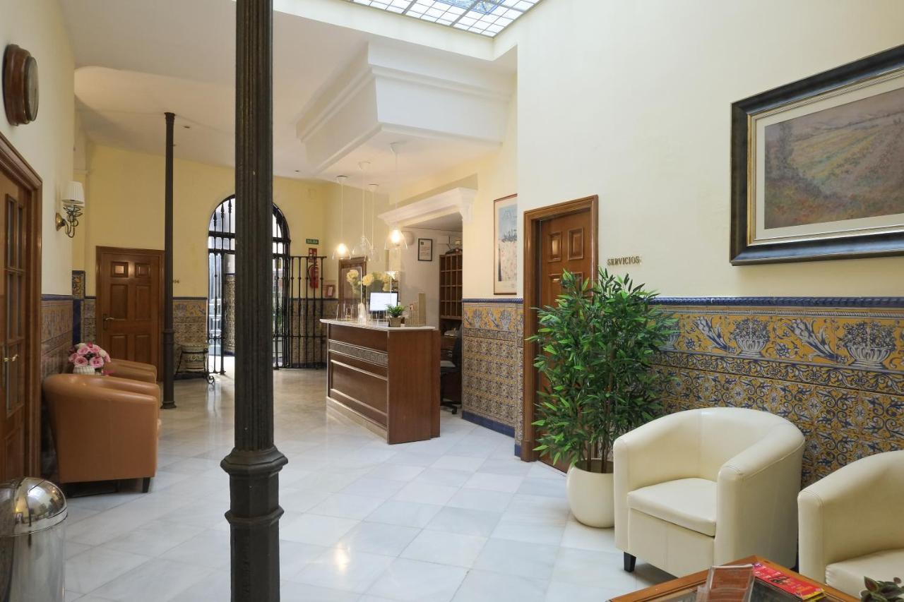 Hotel Londres Seville Luaran gambar