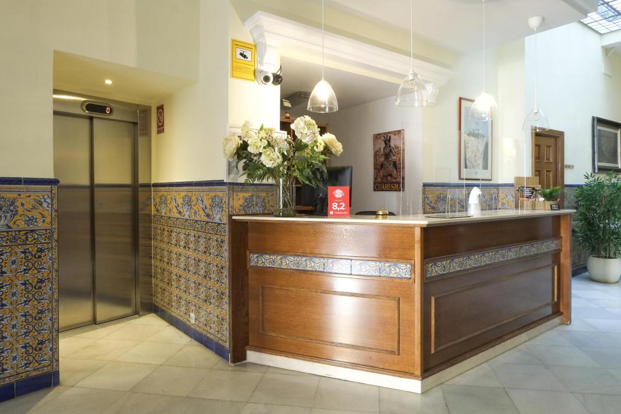 Hotel Londres Seville Luaran gambar