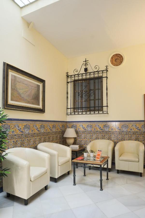 Hotel Londres Seville Luaran gambar
