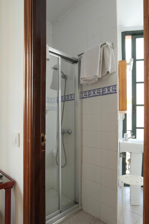 Hotel Londres Seville Luaran gambar