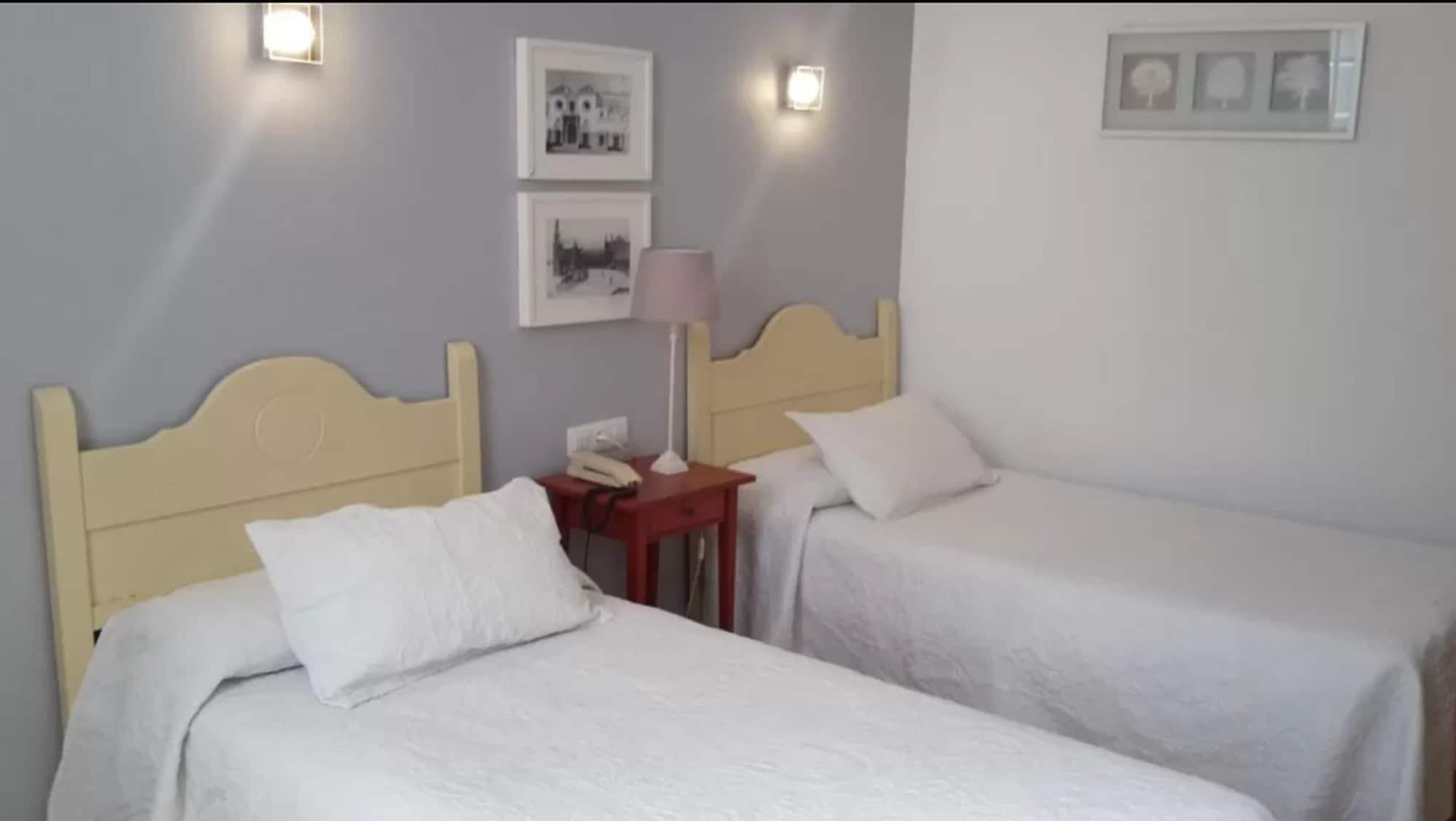 Hotel Londres Seville Luaran gambar