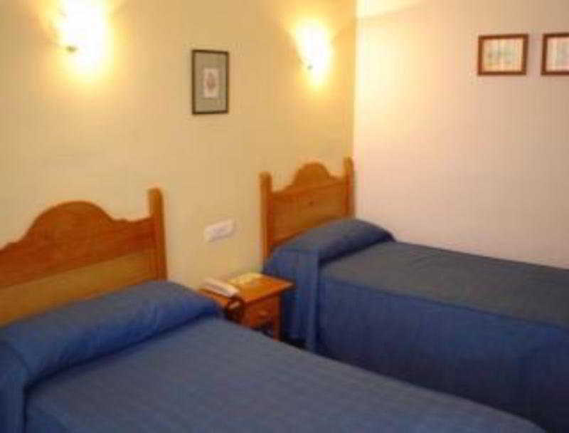 Hotel Londres Seville Bilik gambar